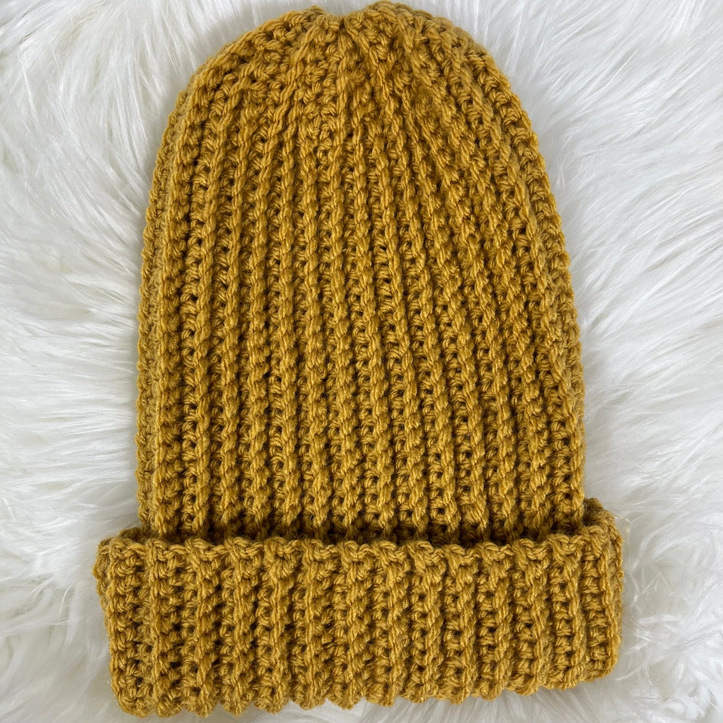 Classic Ribbed Beanie Gold